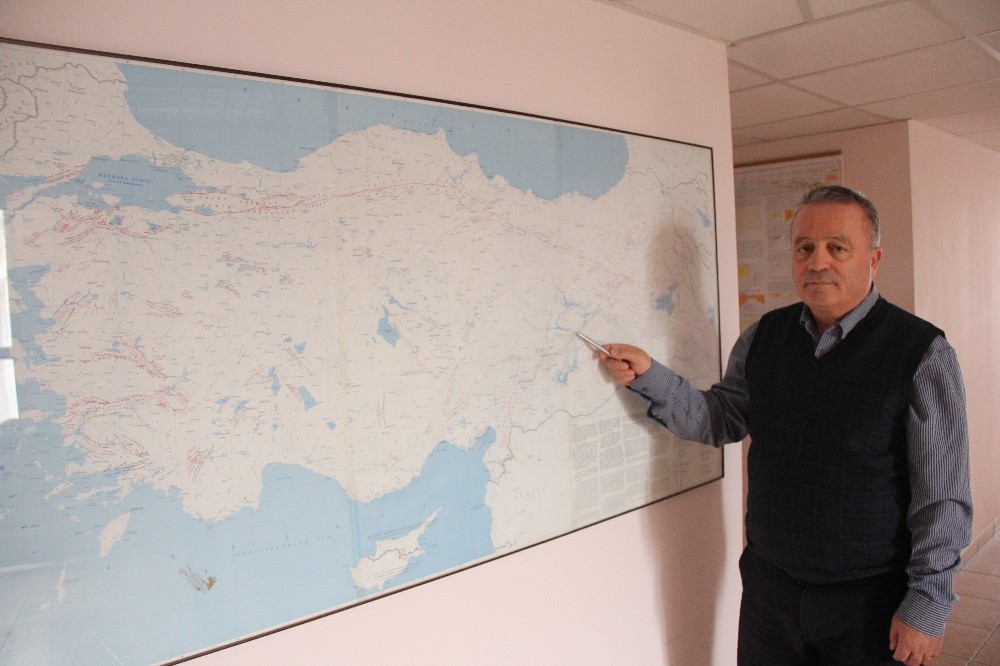 (Özel) Prof. Dr. İnan: “Bu faylar, ülkemizde milyonlarca yıl daha deprem üretecek” 