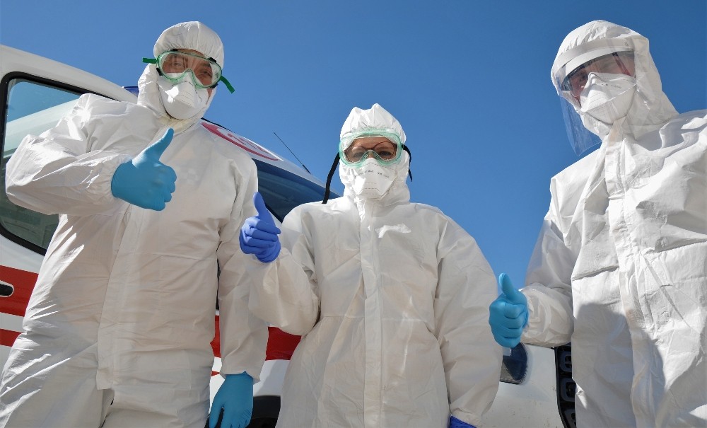 (Özel) Sağlıkçılar ve ambulanslar virüsten böyle korunuyor 