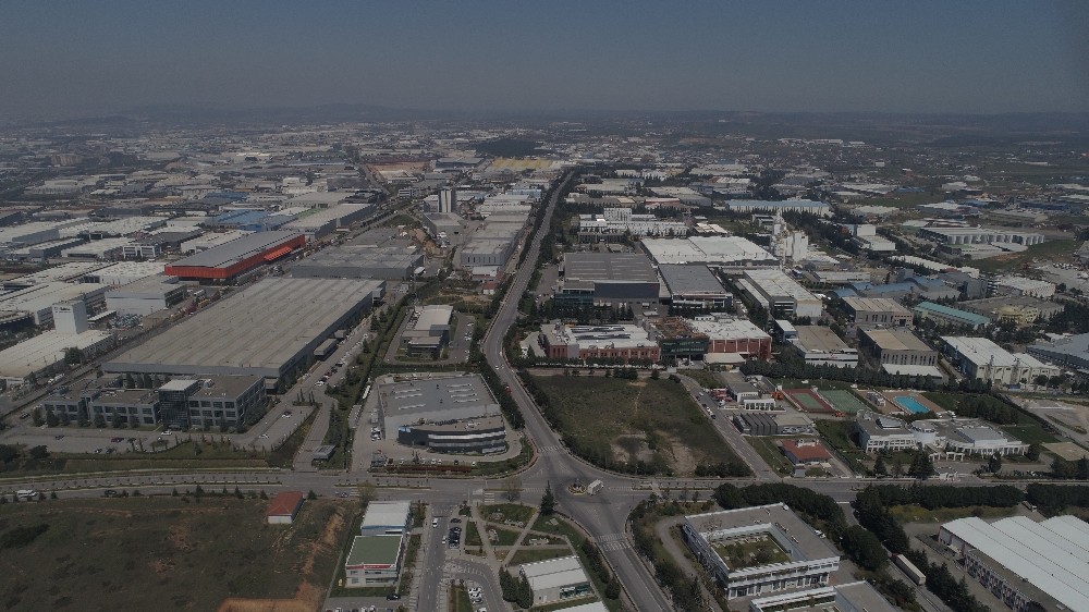 (Özel) Sanayi bölgelerinde 30 bini aşkın işçi iş başı yaptı 