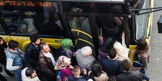 Özel sektör ve kamu çalışanları... İstanbul'da mesai saatlerine düzenleme