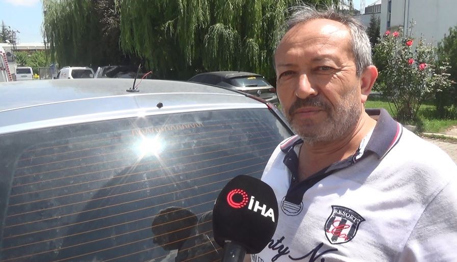 (Özel) Seyir halindeki araca yıldırım düştü, 3 kişi ölümden döndü 