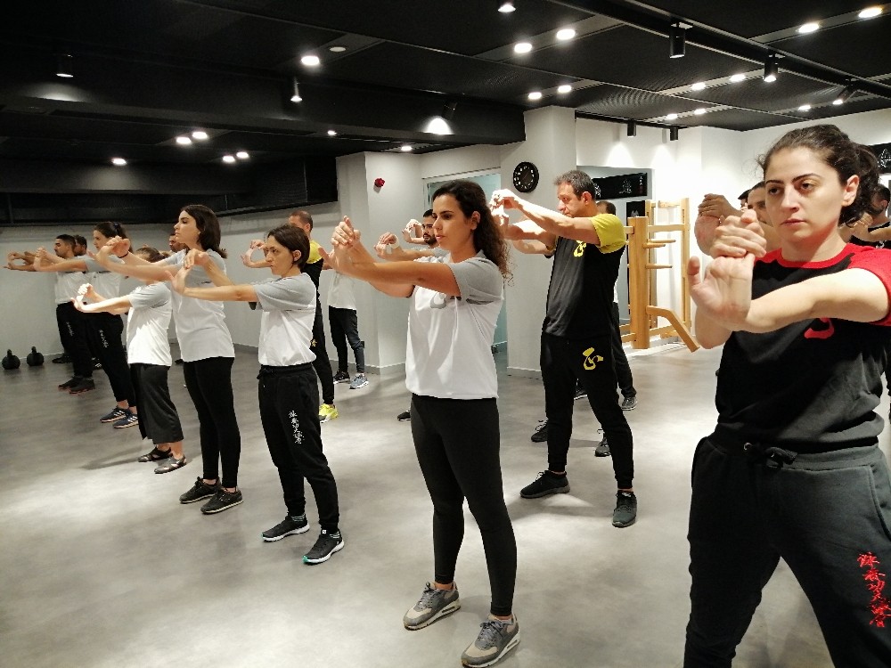 (Özel) Şiddet olayları kadınların savunma sporuna ilgisini artırdı 