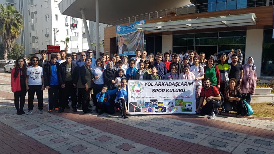 Özel sporculardan 9 altın, 6 gümüş, 3 bronz 
