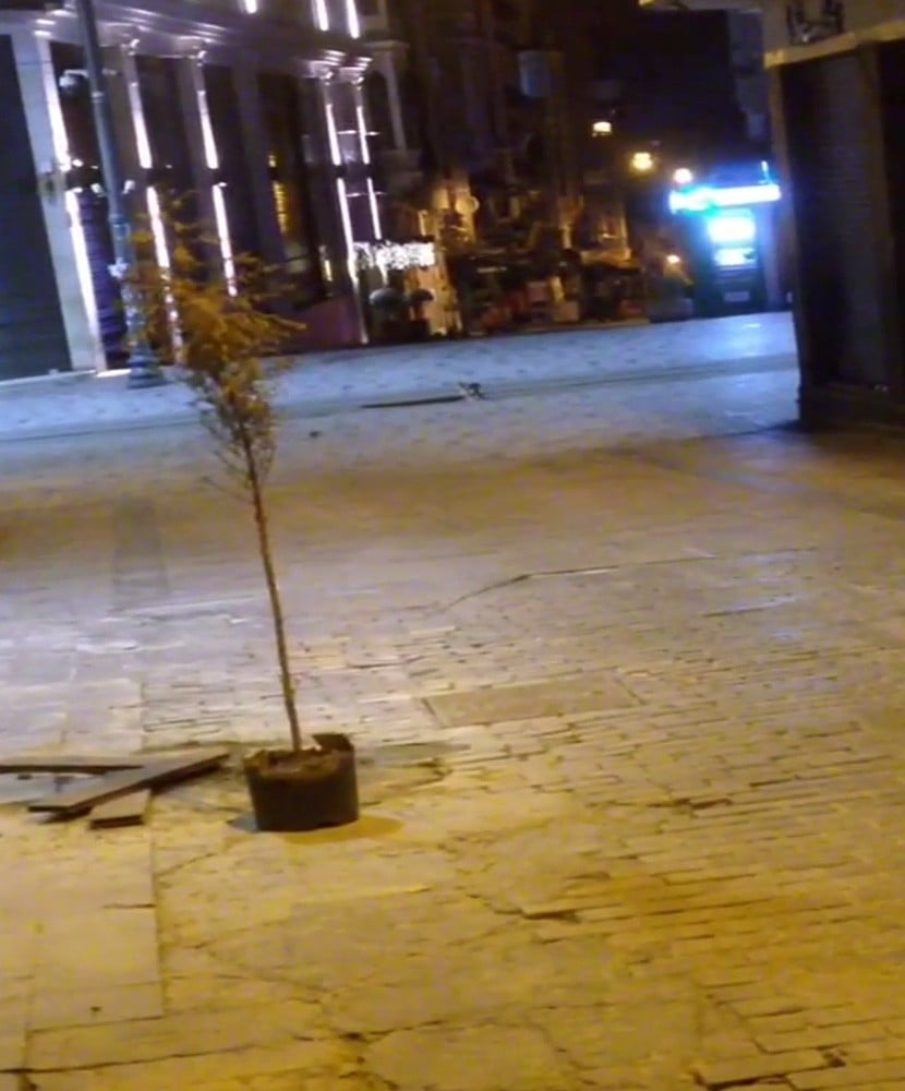 (Özel) Taksim’de yasak sonrası Tom Jerry çizgi film gerçek oldu 