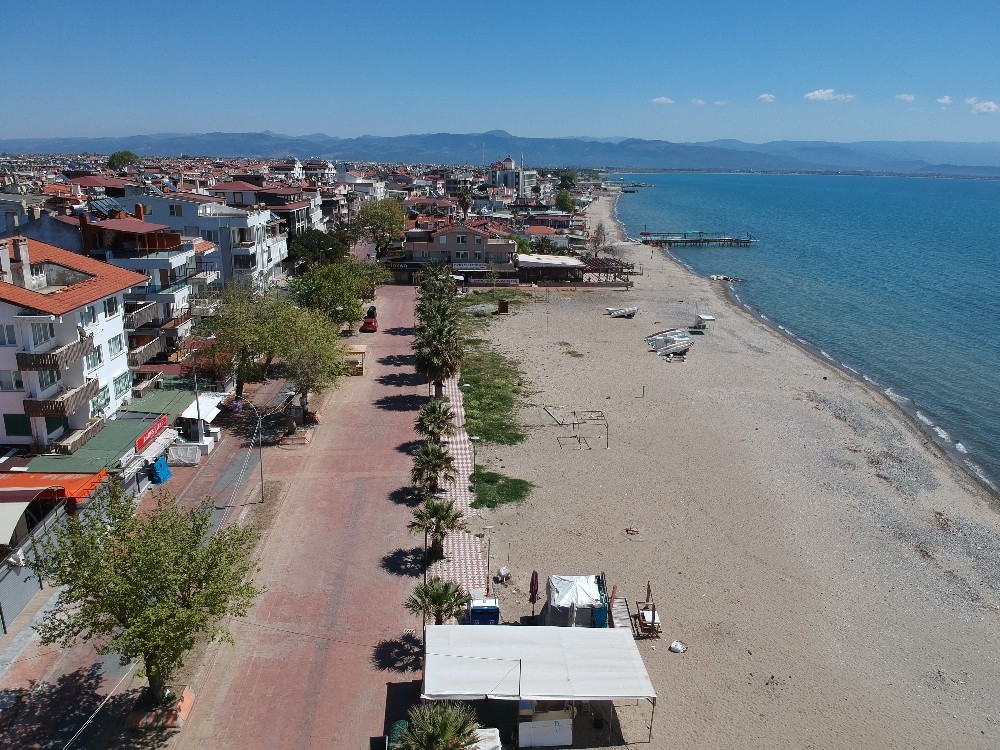 (Özel) Tatil bölgelerindeki sokağa çıkma kısıtlaması havadan görüntülendi 