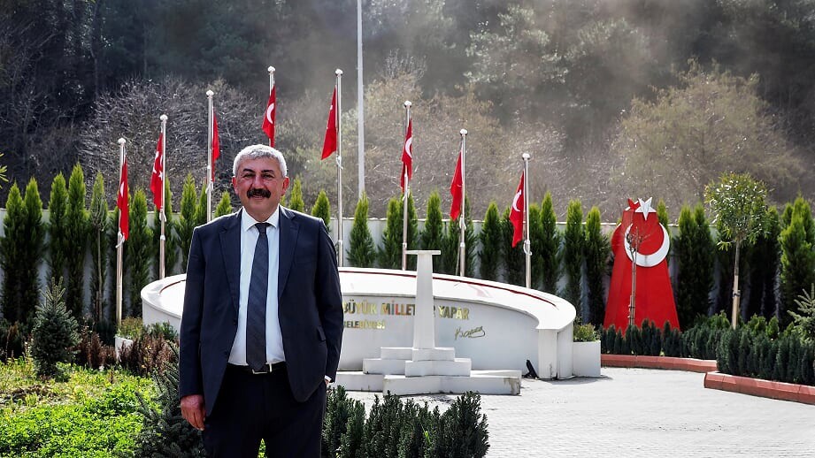 (Ãzel) TÃ¼rkiyeânin en borÃ§lu belde Belediyesiydi, Belediye BaÅkanÄ± imkansÄ±zÄ± baÅardÄ±
