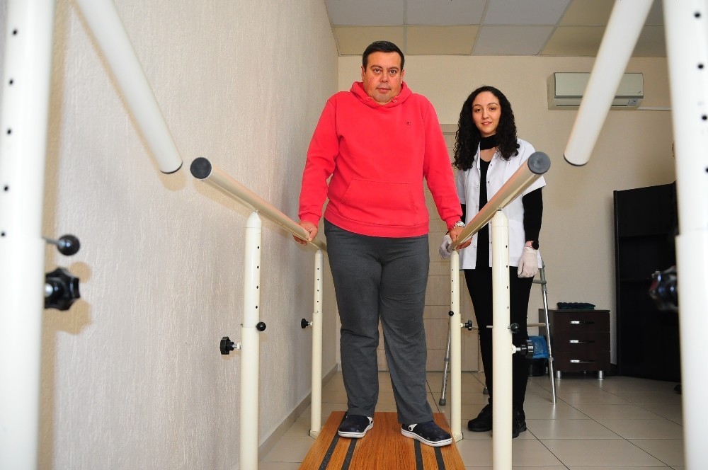 (Özel) Yatalak olarak geldiği bakım merkezinin hasta bakıcısı oldu 