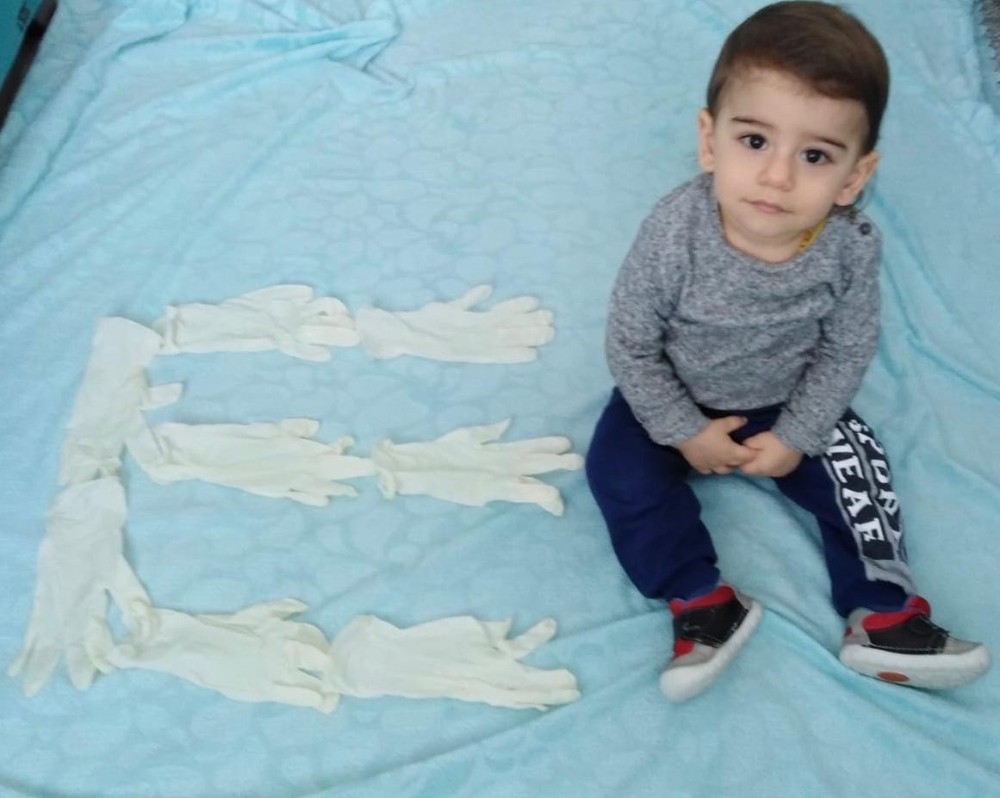 (Özel) Yeni doğan bebeklerden ‘Evde Kal’ çağrısı 