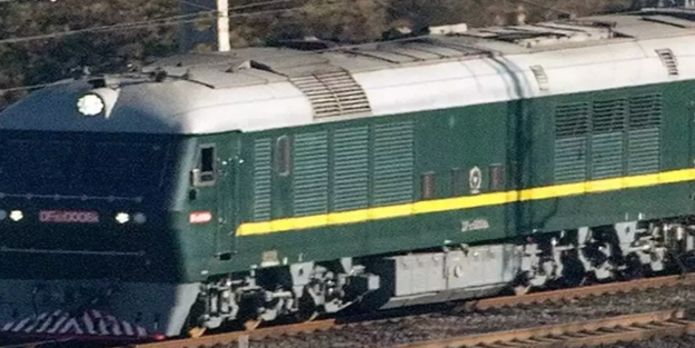 Özel zırhlı yeşil tren Rusya'ya gidiyor!