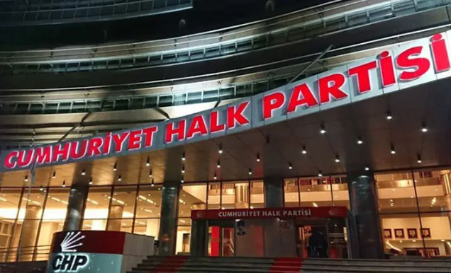 Özel’den ihraç sopası taktiği! CHP’de bir isyan daha patlak verdi