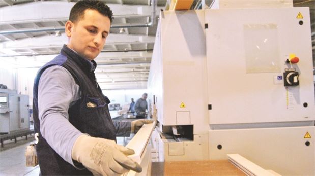 Özelin yurt dışı borcu azalıyor