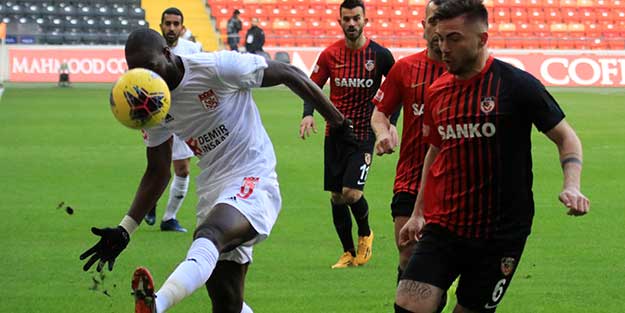 Lider Sivasspor şoka uğradı