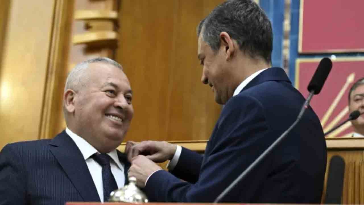 Özgür bunu mutlaka yeni partiye alsın! Enginyurt: AK Parti’nin belediyesi yok mu bu ülkede?