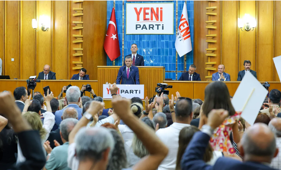 Özgür Özel HA-VET dedi! Yeni Parti'de yasaya hayır diyenlerin sayısı 31 oldu