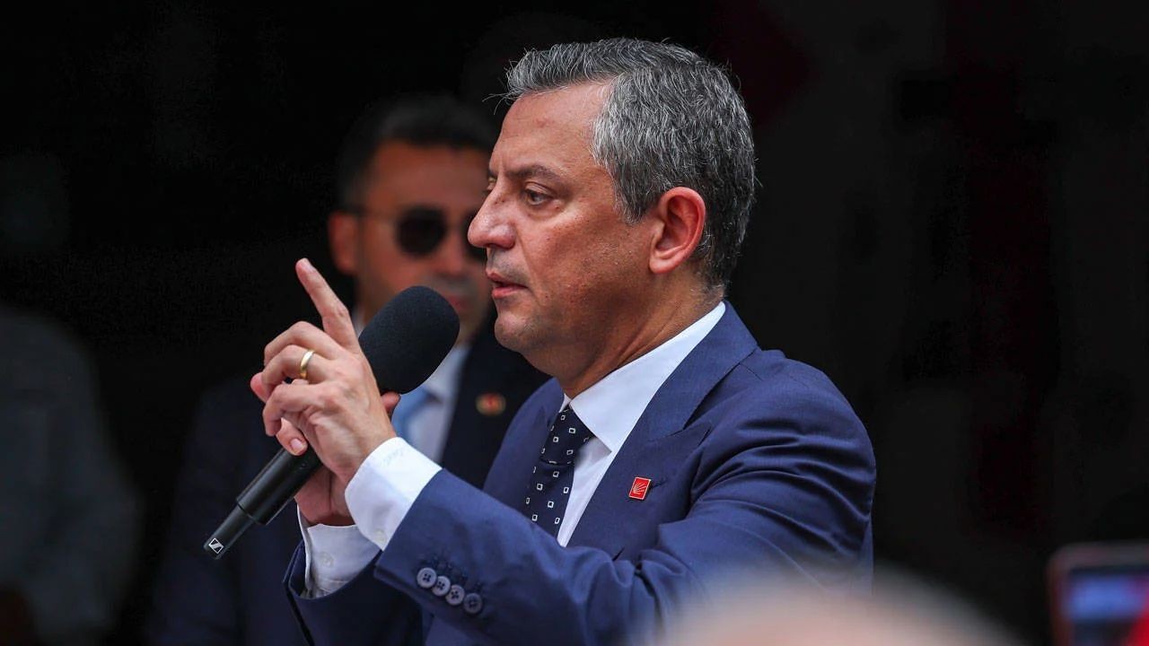 Özgür Özel resmen çıldırdı! CHP’de gizli para skandalı: İmamoğlu hedefte