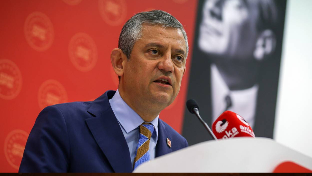 Özgür Özel Sünni Müslümanları hedef aldı! 'Sünni Müslümanlar kayrılıyor Alevilere haksızlık yapılıyor'