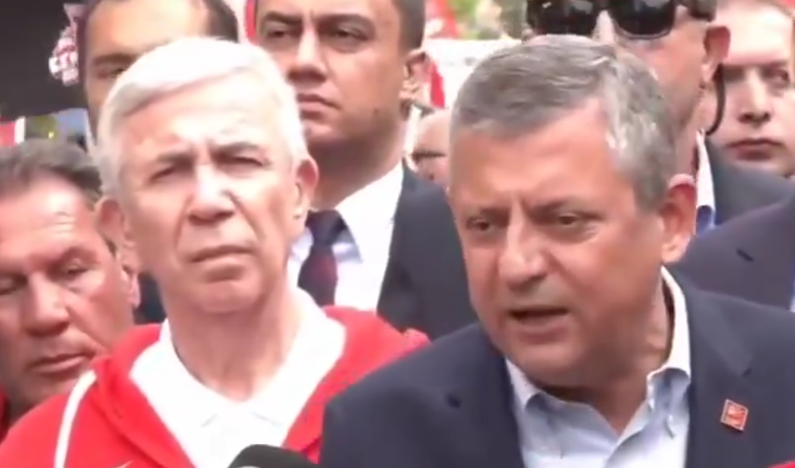 Özgür Özel'den Mansur Yavaş’a "Yaşlısın çekil!" mesajı