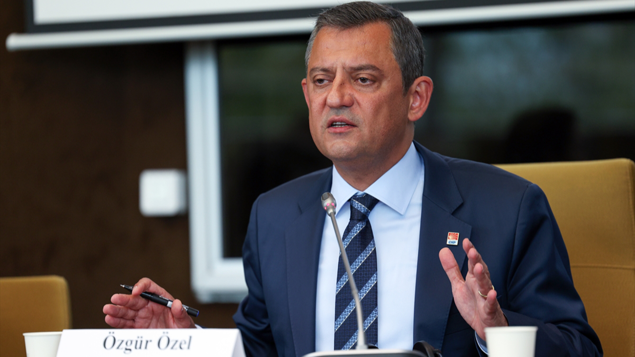 Özgür Özel’den ‘yarasa çorbası’ bombası! Ekonomi çıldırdı