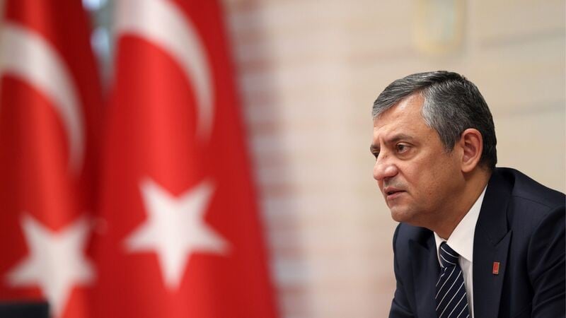 Özgür Özel’e ‘gelme’ deyip kapıyı kapattılar! ‘Alevileri istismar ettiğiniz yeter’