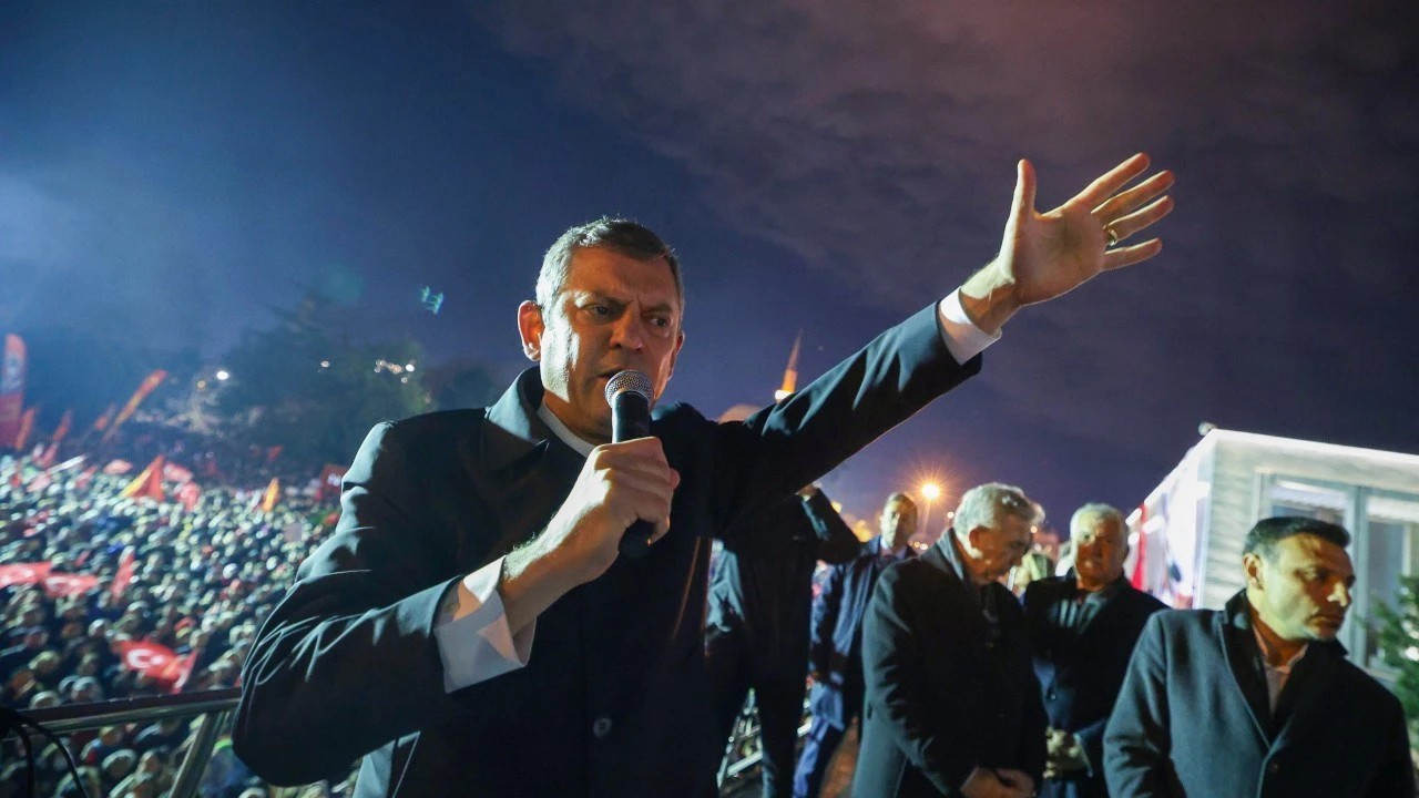 Özgür Özel’e tepkiler dinmiyor! Boykot çağrıları ters tepki