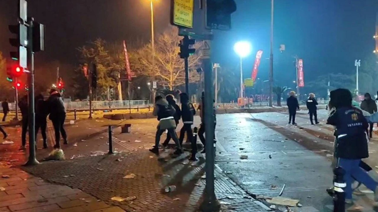 Özgür Özel'in çağrısıyla sokağa inen 206 zanlı hakkında son dakika talebi