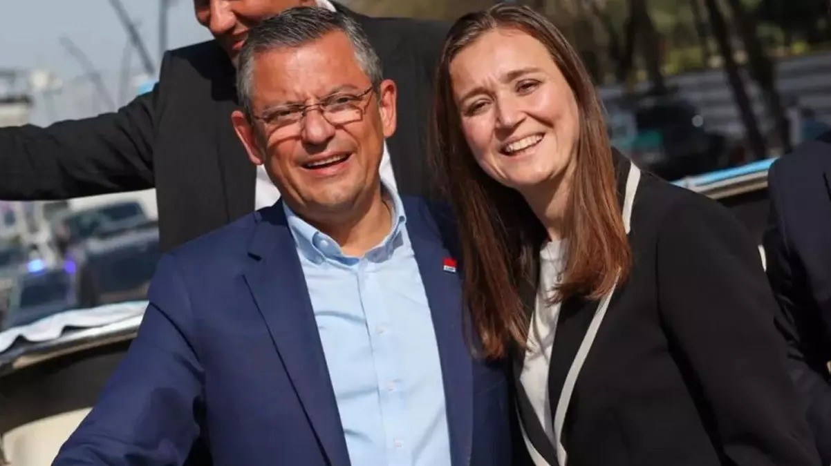 Özgür Özel'le yasak aşk yaşadığı konuşuluyordu! CHP’li Belediye başkanı sessizliğini bozdu