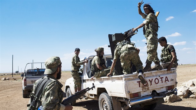 Özgür Suriye Ordusu 7 köyü daha ele geçirdi