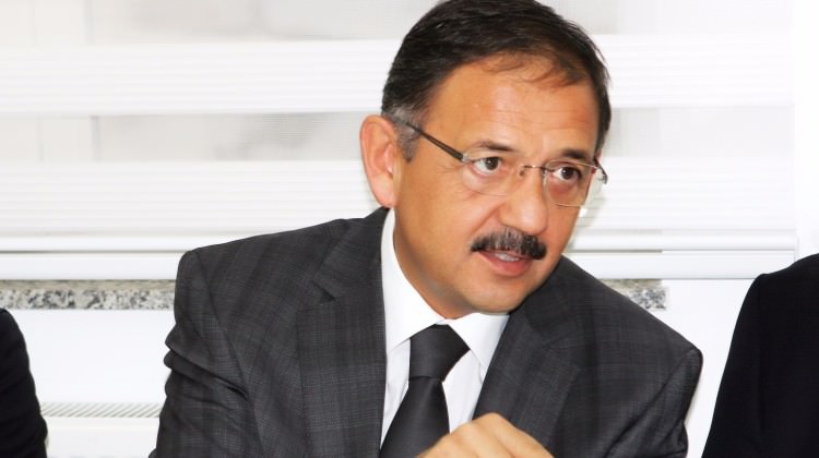 Özhaseki: Kadın vekilin banyoda videosunu çekmişler