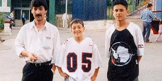 Özil'in çocukluk fotoğrafı sosyal medyayı salladı!