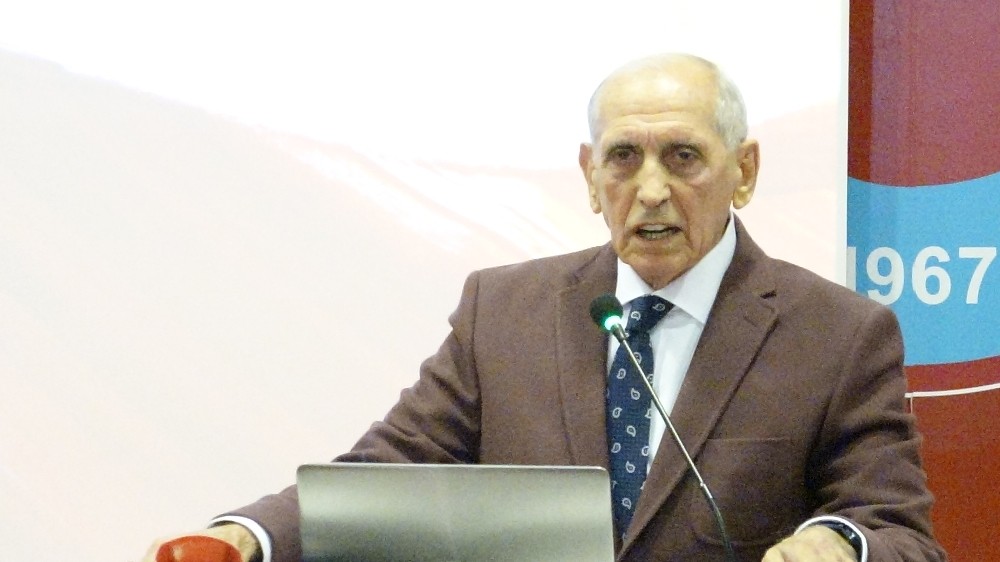 Özkan Sümer: 