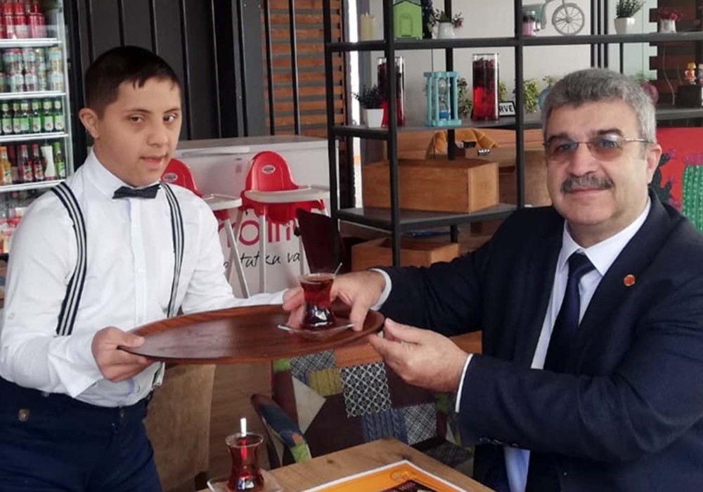 Özkar’dan engellilere destek 