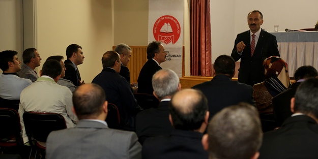 ÖZKUR-BİR yeni yönetim kurulu başkanını seçti.