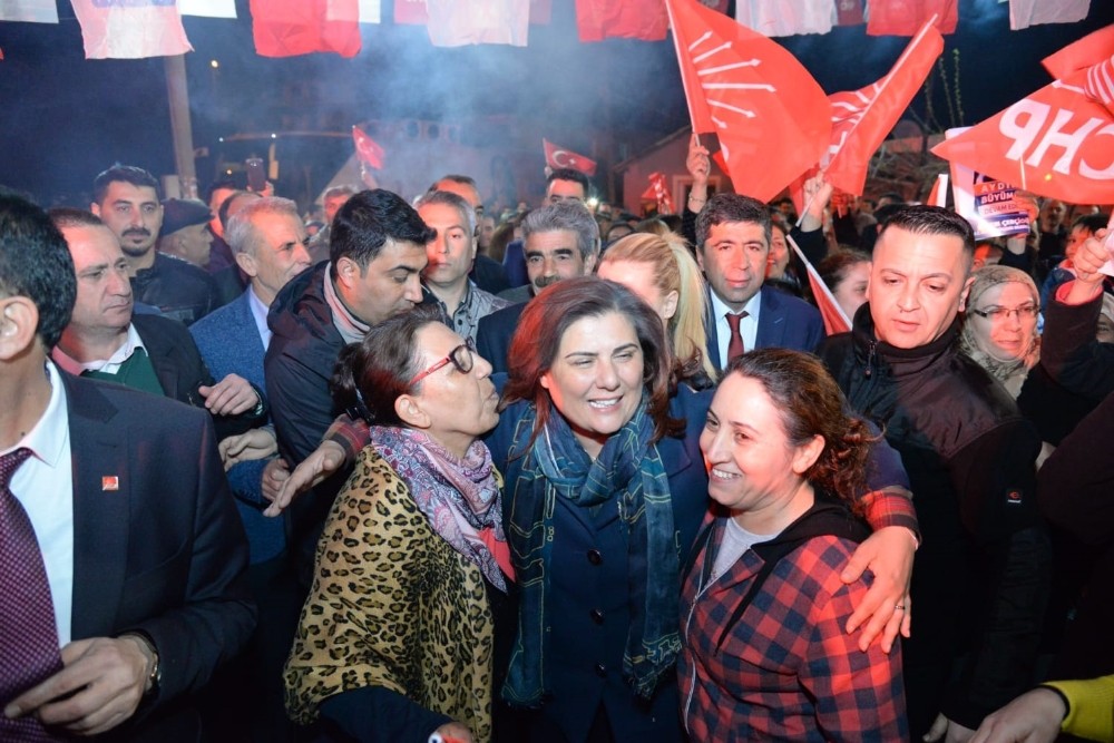 Özlem Çerçioğlu’na Koçarlı’da coşkulu karşılama 