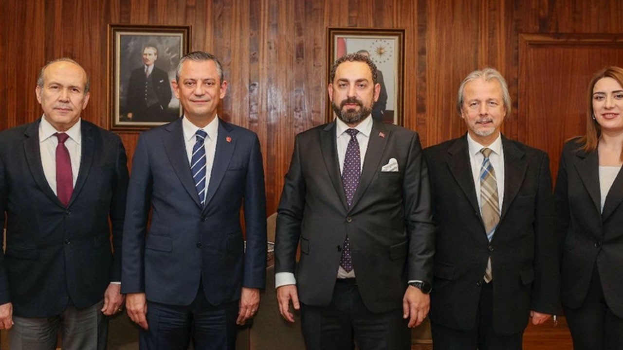 Özgür Özel Fas'ta: Türkiye'nin Rabat Büyükelçisi ile görüştü