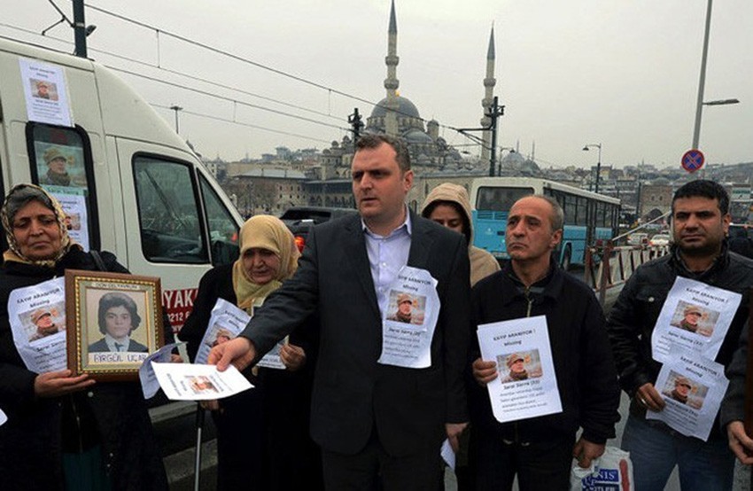 Özlemlerini anlatmak için 29 Şubat’ı “Kayıp İnsanlar Günü” ilan ettiler 