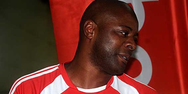 Pascal Nouma'dan bayrak tepkisi