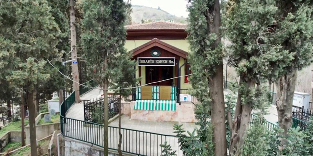 Padişahın kızı ellerinde şifa buldu, ismi 'Sultan Baba' olarak kaldı! Hastalığı olan buraya geliyor