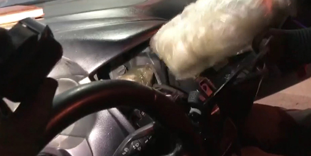 Paket paket uyuşturucuyu öyle bir yere saklamışlar ki...