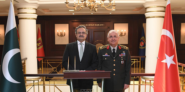 Pakistan Büyükelçisi Genelkurmay Başkanlığı'nda
