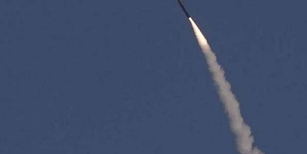 Kardeş ülke balistik füzeyi ateşledi