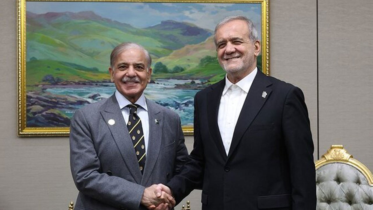 Pakistan ile İran arasında kritik temas! Şerif ile Pezeşkiyan 45 dakika görüştü