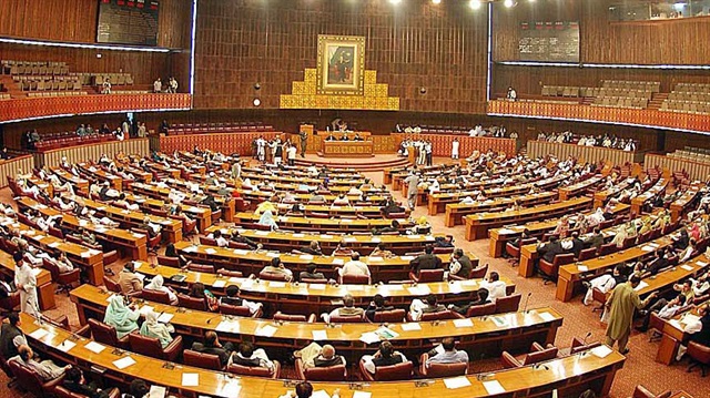 Pakistan Parlamentosun'da FETÖ oylaması