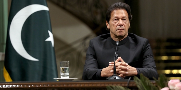 Pakistan polisinden İmran Han’ın evine baskın