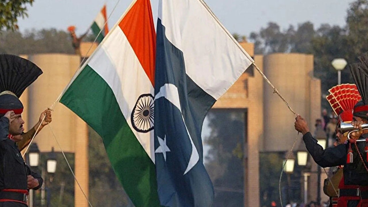 Pakistan ve Hindistan anlaştı: Savaş dondu! ABD arabuluculuğunda ateşkes ilan edildi