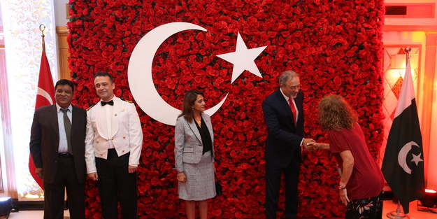 Pakistan'da 30 Ağustos Zafer Bayramı kutlandı: Türk iş insanları orada! Türkiye mesajı