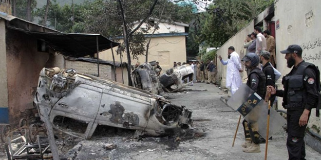 Pakistan'da aşiretlerin "toprak kavgasında" ölü sayısı 43'e çıktı