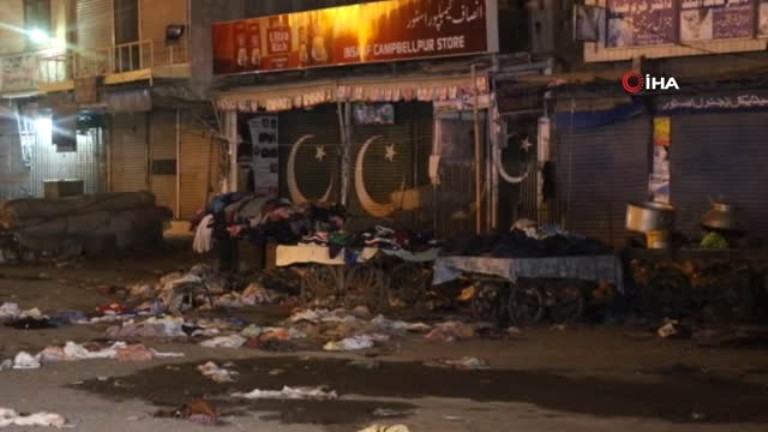 Pakistan'da bombalı saldırı: 2 ölü
