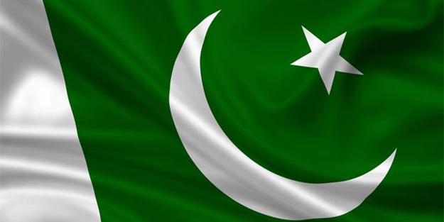 İçişleri Bakanı'na canlı bomba saldırısı:10 ölü