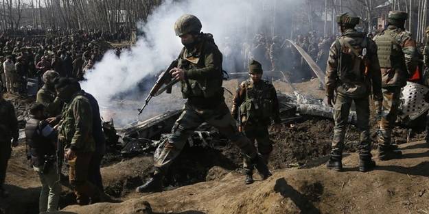 Pakistan'da çatışma! 2 asker öldü