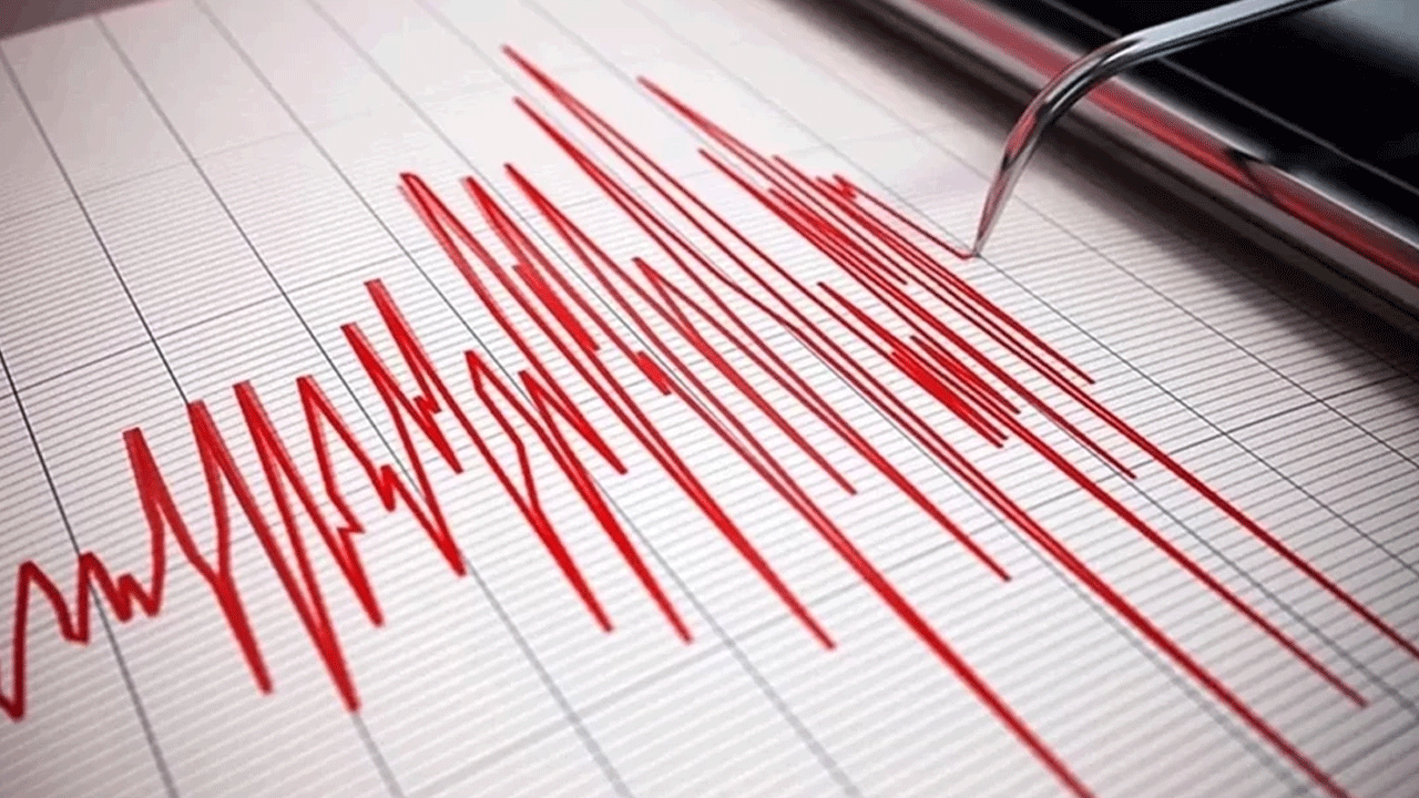 Pakistan'da endişelendiren deprem!